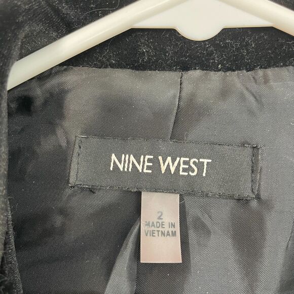 Nine west black velvet blazer hook and eye clasp size 2 - Picture 6 of 6